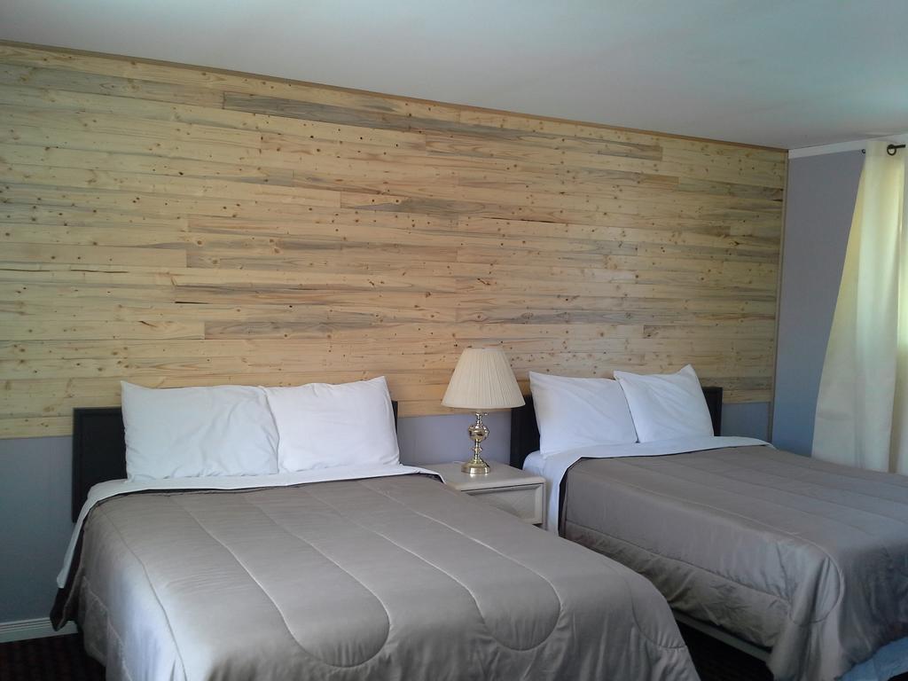 Bay Lake Inn - Frontiersman Motel Latchford Luaran gambar